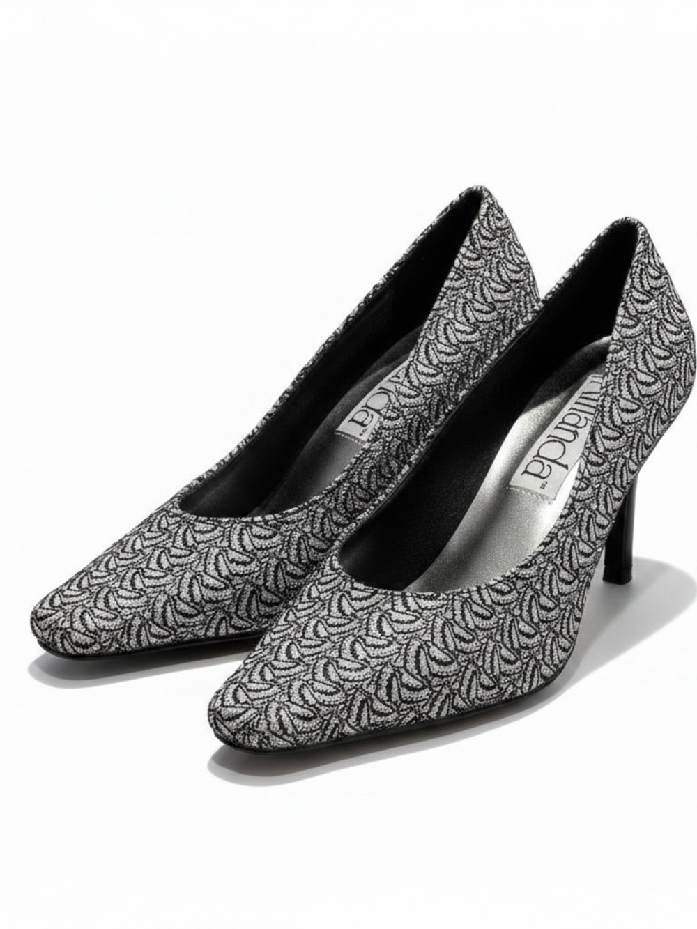 VTG AMANDA Jessica Textured Pumps Silver and Black Geometric Pattern Size 6M